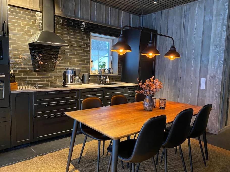 Modern Stuga Med Ski Lodge Kaensla Järvsö Eksteriør billede