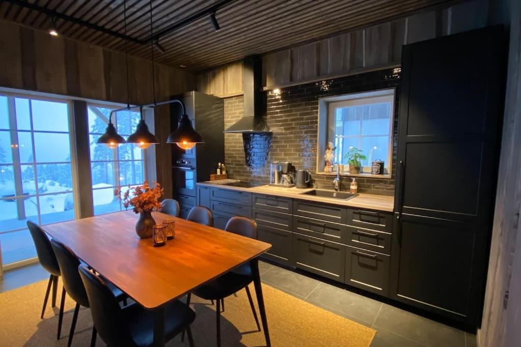 Modern Stuga Med Ski Lodge Kaensla Järvsö Eksteriør billede