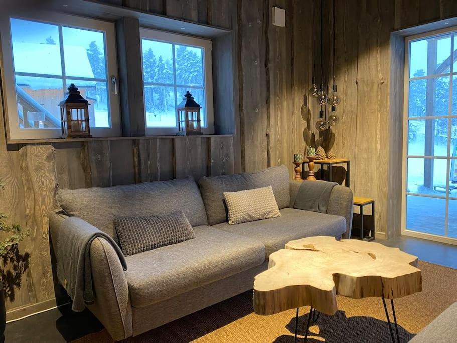 Modern Stuga Med Ski Lodge Kaensla Järvsö Eksteriør billede