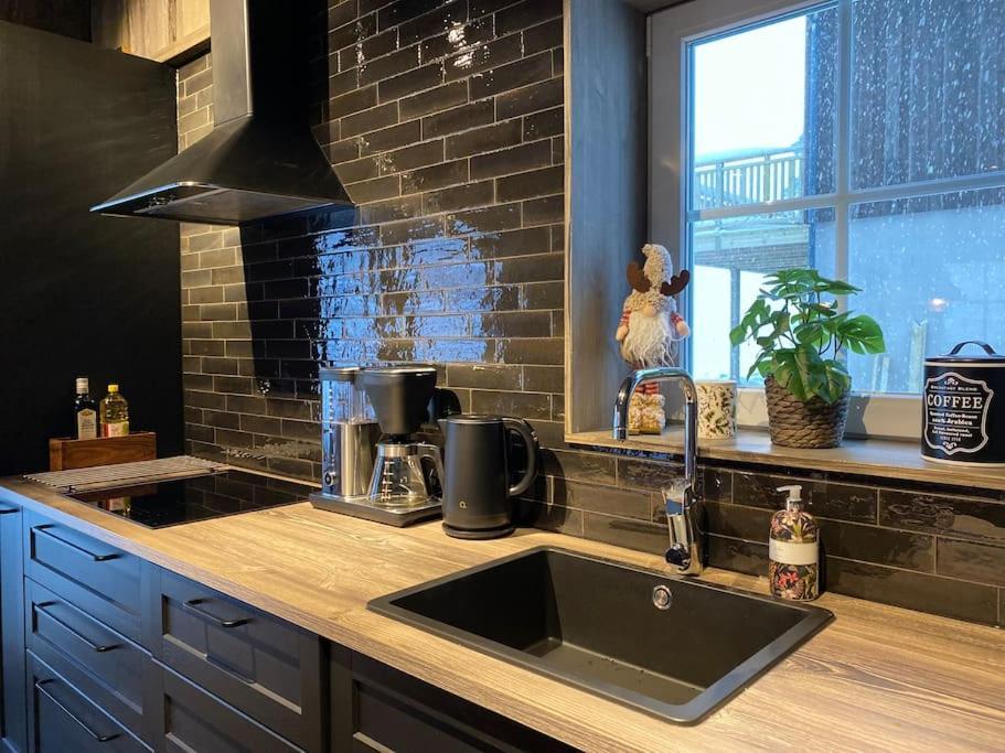 Modern Stuga Med Ski Lodge Kaensla Järvsö Eksteriør billede